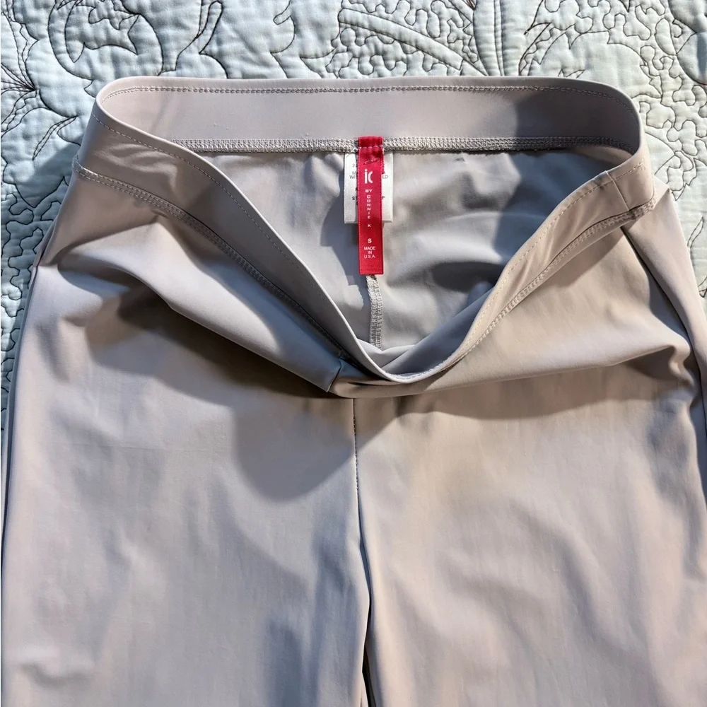 NWT IC by Connie K Pearl & Bow Detail Pull On Ankle Pants Light Gray Sz S 🧡